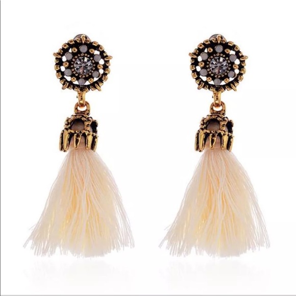 Jewelry - Tassel Fringe Statement Stud Earrings NWT